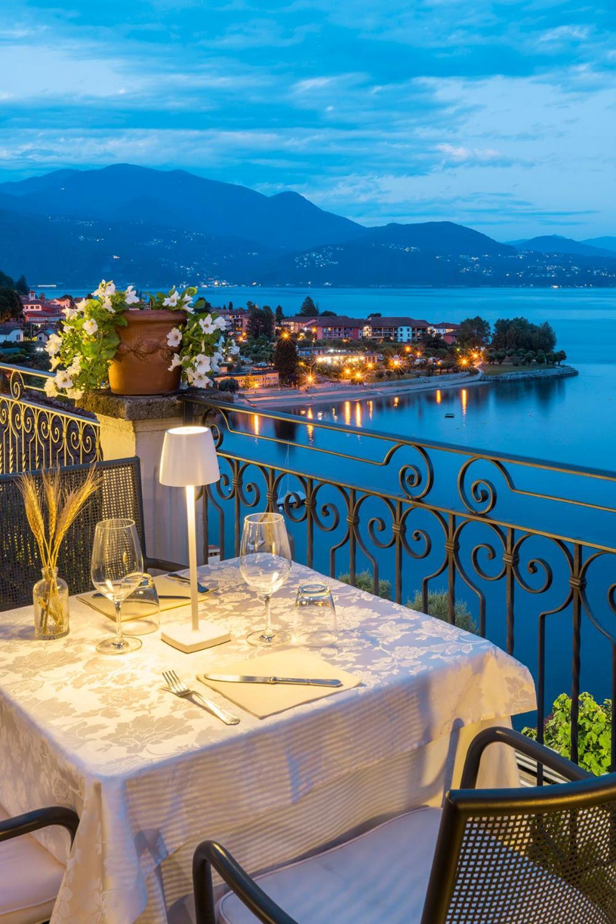 Hotel La Rondinella Cannero Riviera Eksteriør bilde